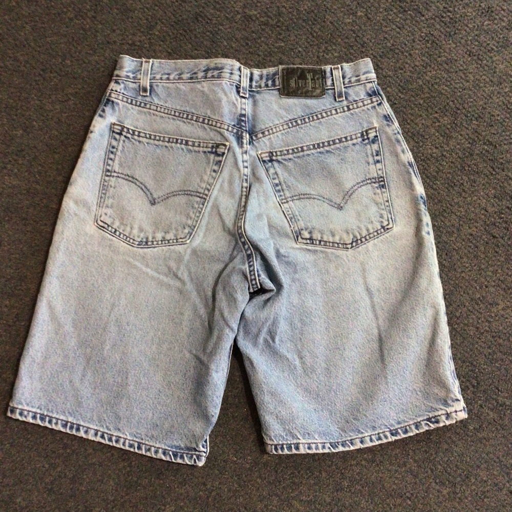 Vintage Levi’s Silver Tab Loose Jean Shorts 33